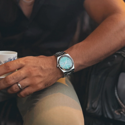 Crown & Compass™ Voyager