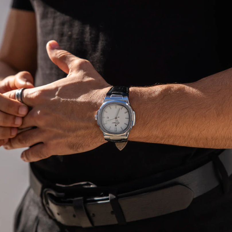 Crown & Compass™ Eclipse Leather
